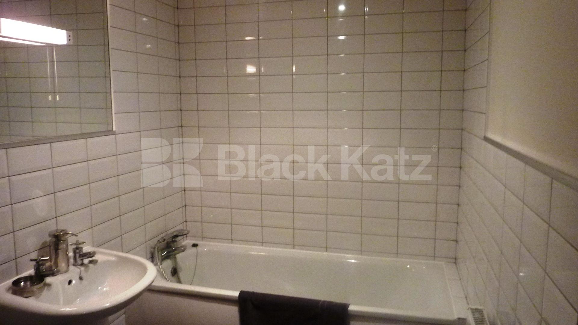 			New Instruction, 3 Bedroom, 1 bath, 1 reception Flat			 Barnsbury Grove, Islington